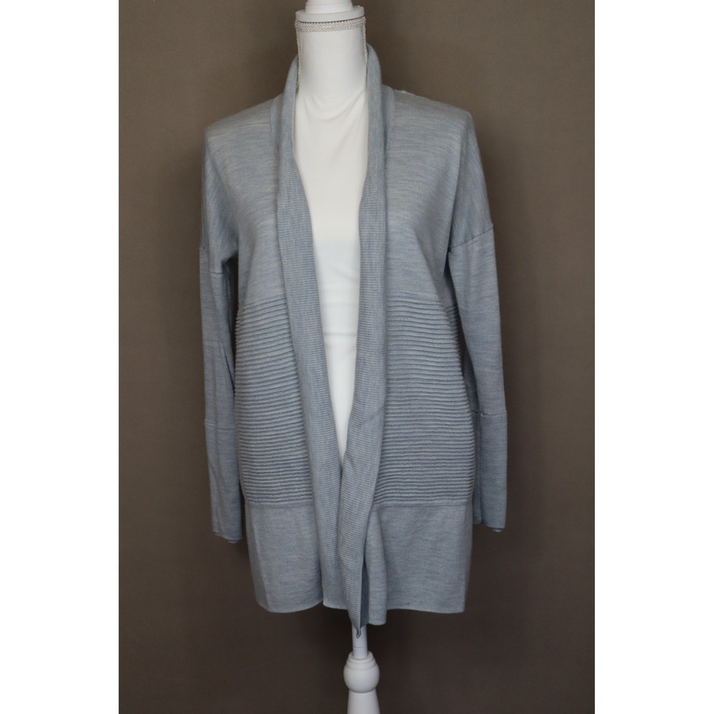 Lululemon Women's Grey Cardigan‎